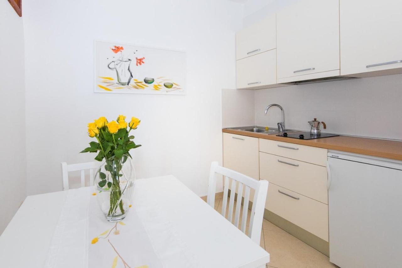Lacroma Apartments Дубровник Екстер'єр фото